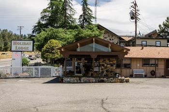 Motel Holiday 2*