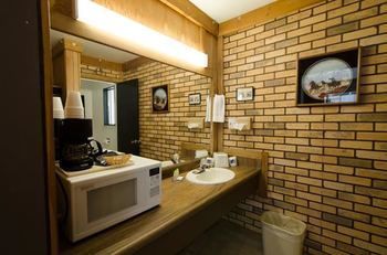 Motel Holiday